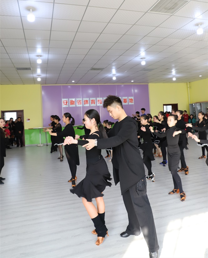 固镇儿童国标舞一对一教学 欢迎咨询 蚌埠市领航舞蹈供应