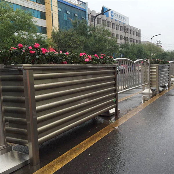 柳州PVC花箱护栏 欢迎来电 厦门美庄园林景观供应