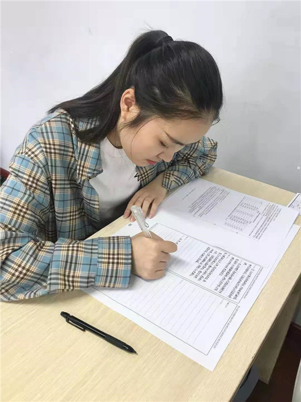 吉安職業(yè)日語高考培訓學校哪家好 誠信經營 南昌高新區(qū)新狀元文化藝術學校供應