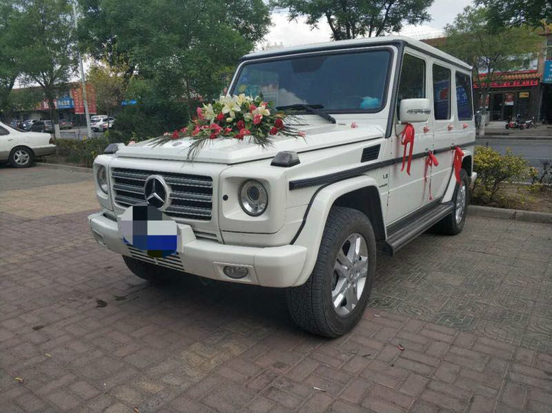 路虎出租价格表, 在美国,以租借方法出售的新轿车占该国轿车总出售量的三分之一左右,2006年已经超越36%,其间含融资租借部分,并且大部分车为长时刻租借,路虎出租,而旧车的租借事务约为40万辆日本每年的路虎出租出售规划为200多万辆,约占全国新轿车出售量的15%,该份额有不断进步趋势;德国路虎出租业的运营车辆总数为250万辆左右;法国2006年以租借方法运用轿车的人数超越了400多万,占法国总人口的7%。 国际首要路虎出租公司的运营车辆都保持在数十万辆左右,办理着多达数千个遍及全球的租借站点,以美国通用轿