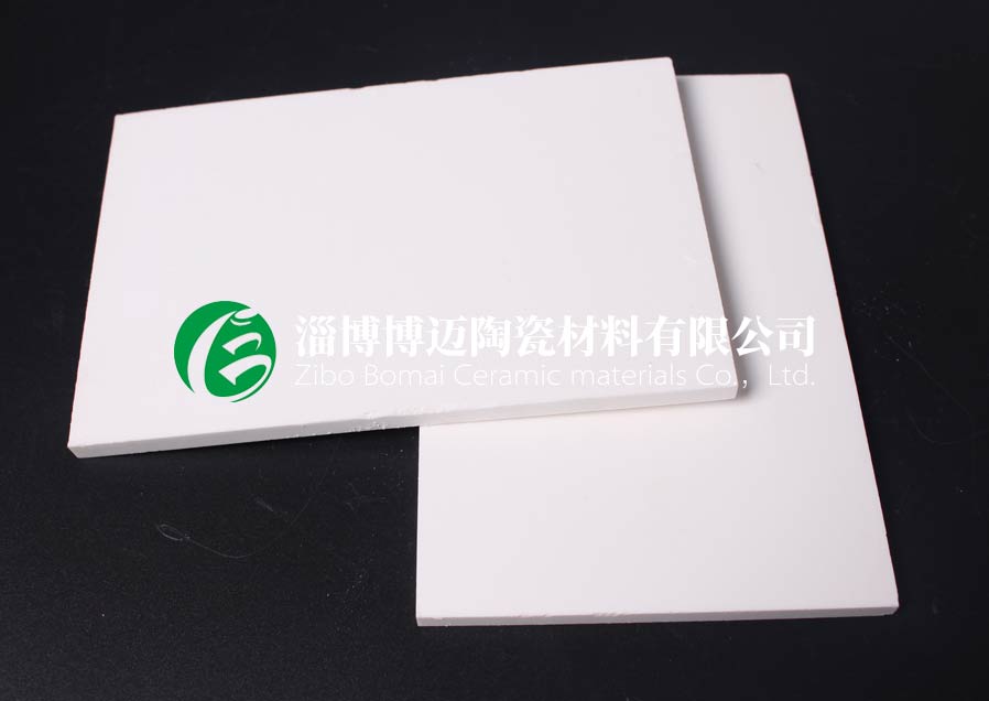 贵州钢厂混合机耐磨陶瓷衬板订购 淄博博迈陶瓷材料供应