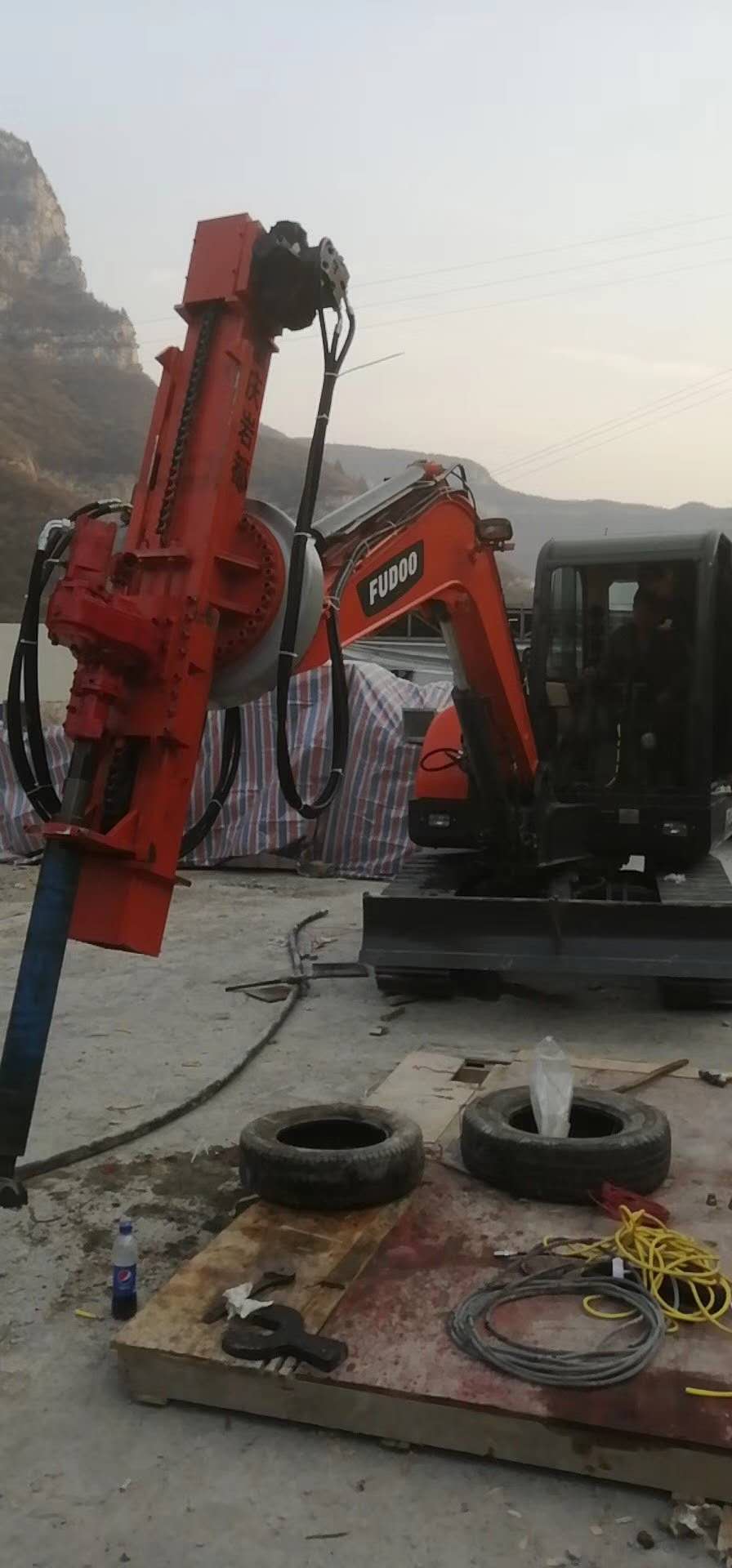 临沧挖机改钻机价格 欢迎来电 昆明悍之骏工程机械供应