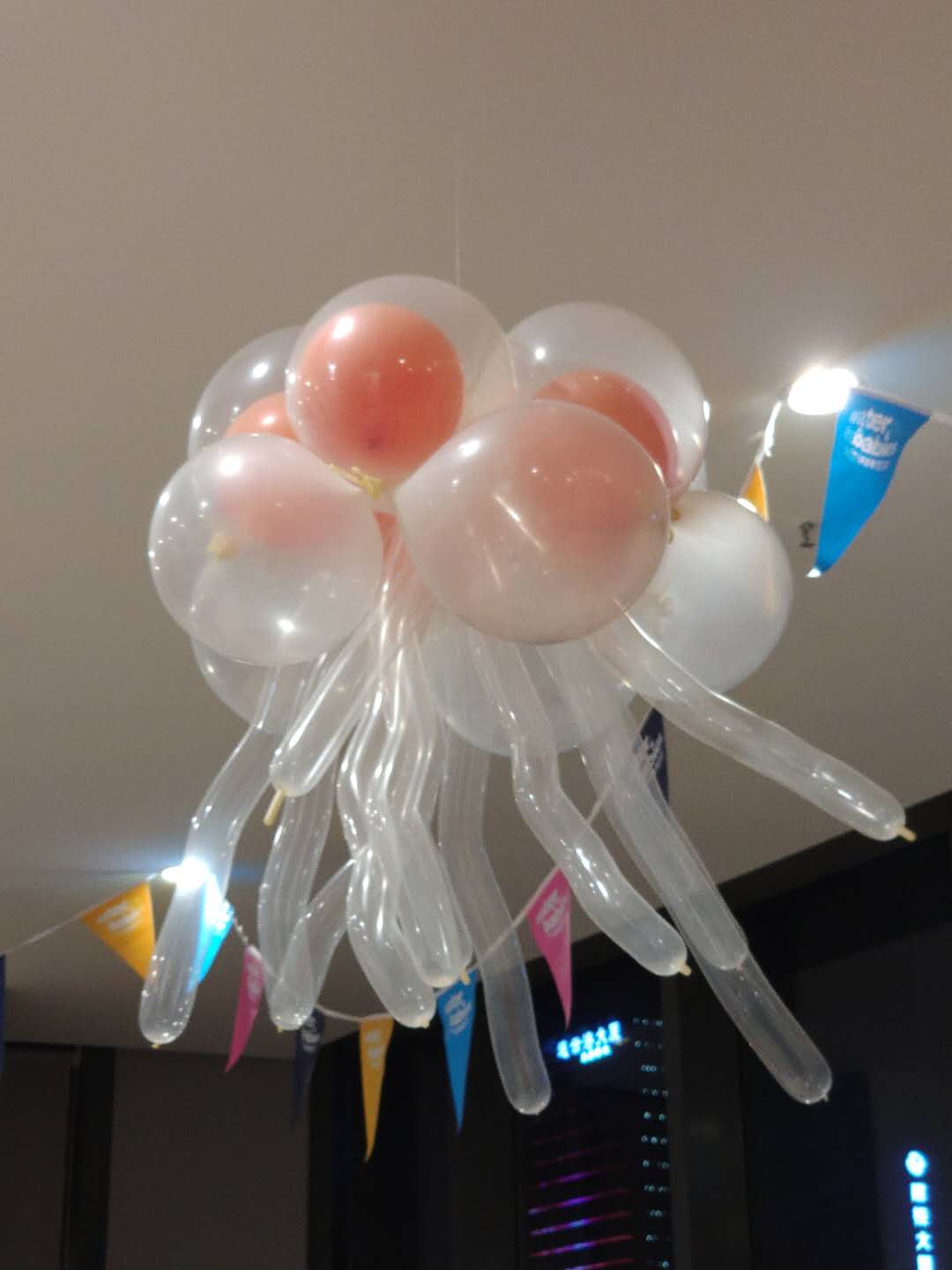 昌吉婚庆气球布置多少钱 诚信为本 乌鲁木齐百川天和气球装饰艺术供应