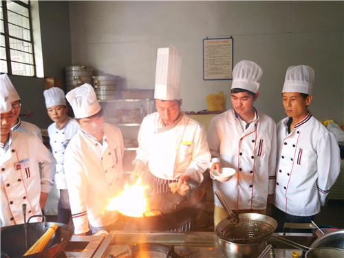 昆明面点厨师培训班哪家好 **** 云南先科职业培训学校供应