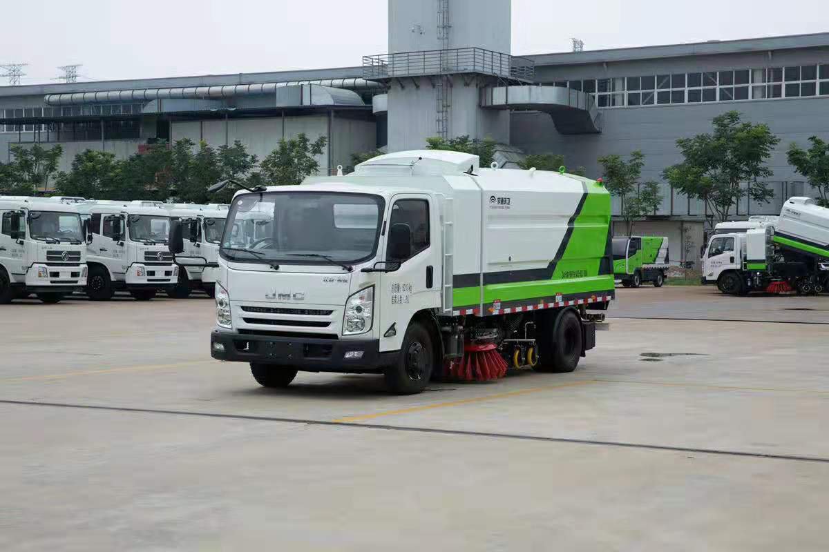 郑东新区城市道路扫地车,扫地车