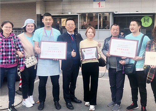 上海知名酱样石锅拌饭 大连酱样儿餐饮管理供应