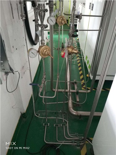 杨浦区直销设备吊装 欢迎咨询「上海伟启管道设备安装工程供应」