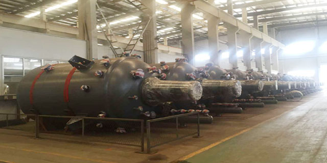 黑龙江碳钢反应釜欢迎来电,反应釜