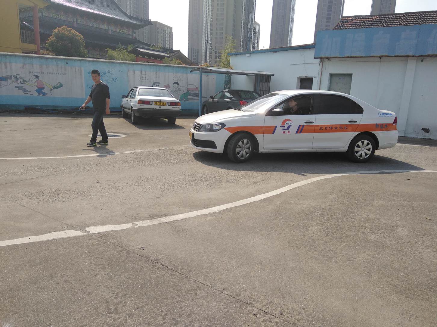 寧波現(xiàn)在可以直接考b2駕駛證要多少錢