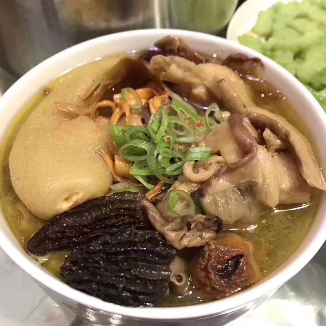 云南七彩菌汤包