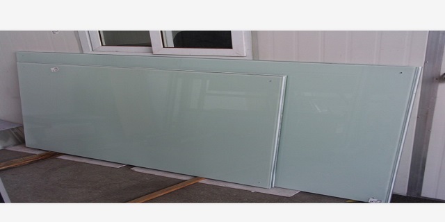 常州烤漆玻璃白板安装,玻璃白板