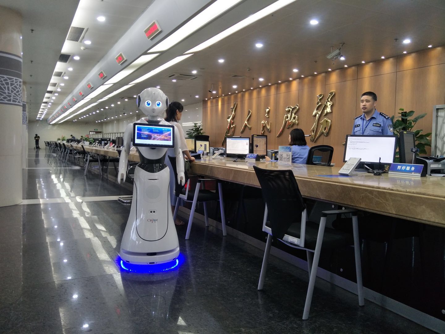 徐州迎宾接待机器人性价比高 贴心服务 昆山新正源机器人智能科技供应