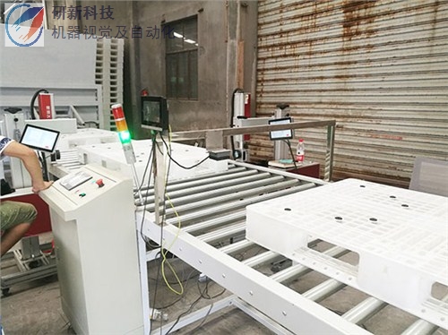 上海正规托盘自动激光打码机制造厂家,托盘自动激光打码机